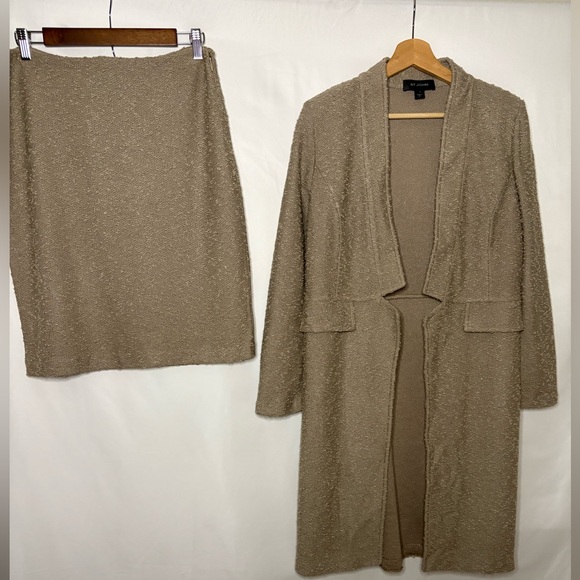 St. JohnCoat and Skirt Set tan Wool Size 8